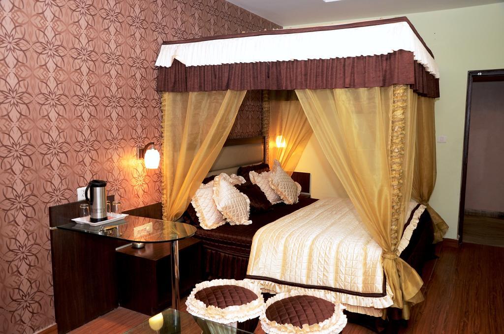 Hotel Kartikey ชัยปุระ ภายนอก รูปภาพ
